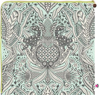 Roar Tula Pink Raptor XLarge Zip Bag